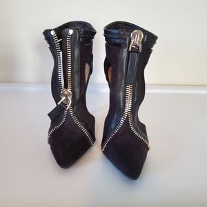 Black Heel with Silver zipper
